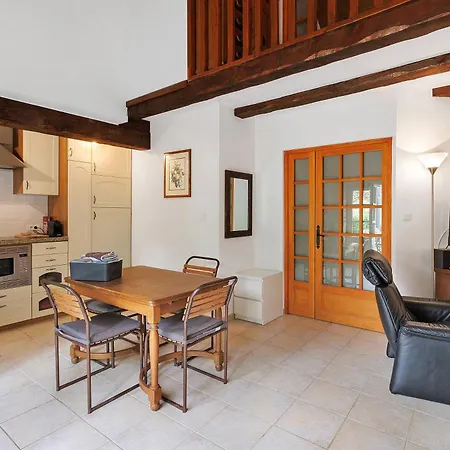 Pin Penche, Havre De Paix Tatil Evi Montcabrier (Lot)